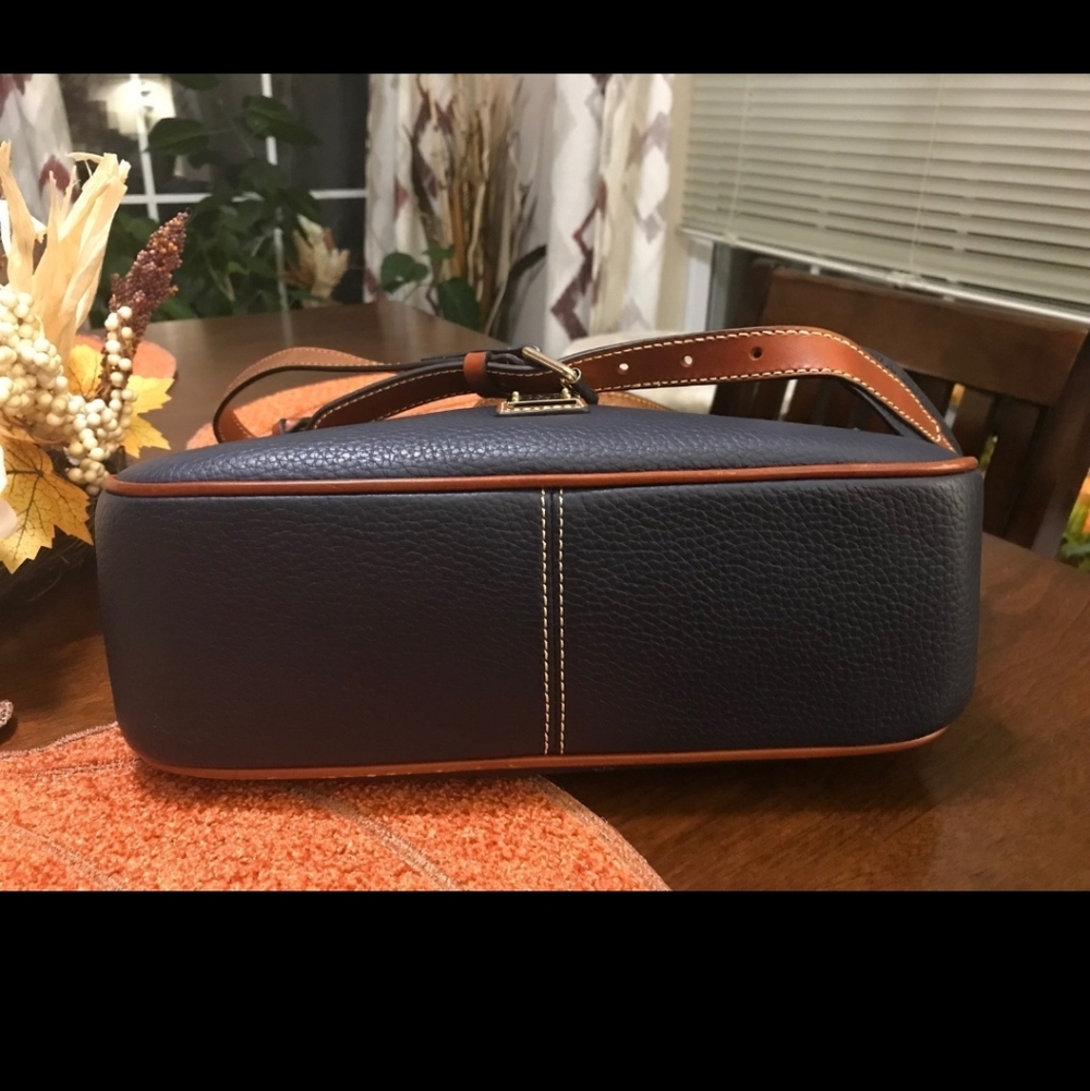 D&B Pebble Grain Piper in Midnight Blue - Picture 3 of 5